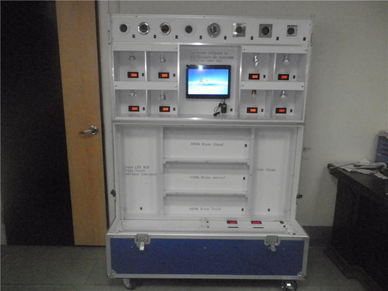 金鹏达专业生产LED灯具展示柜，展示箱，LED航空箱